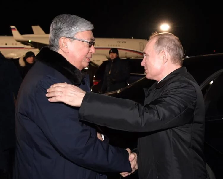 Путин выразил соболезнования Токаеву в связи с аварией на шахте им. Костенко - изображение 1