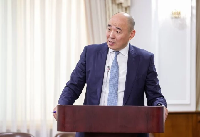 Industry Minister hits back after Kazakh language skills criticised - изображение 1