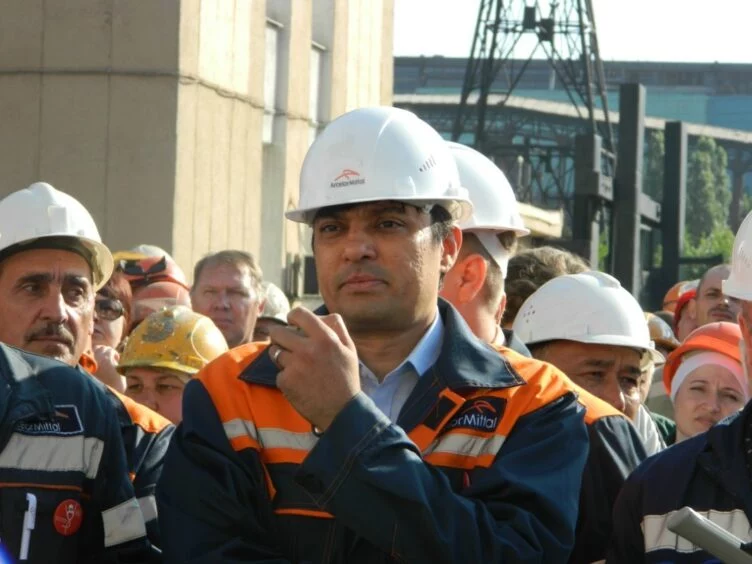 Изображение 1 для «АрселорМиттал Темиртау» выразили соболезнования семьям погибших горняков и пообещали помощь пострадавшим