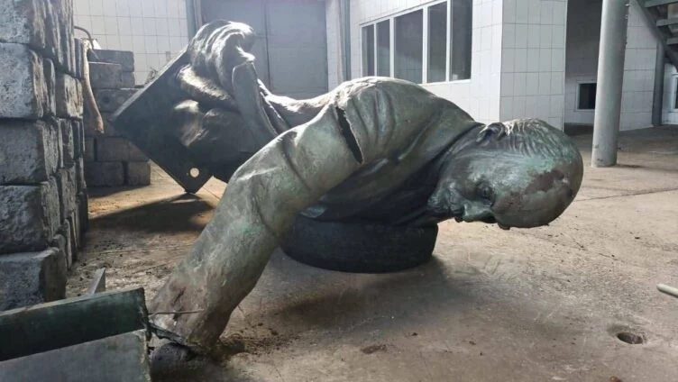 ШҚО: Ленин ескерткішін қалпына келтіруге қарсы петиция жарияланды - изображение 1