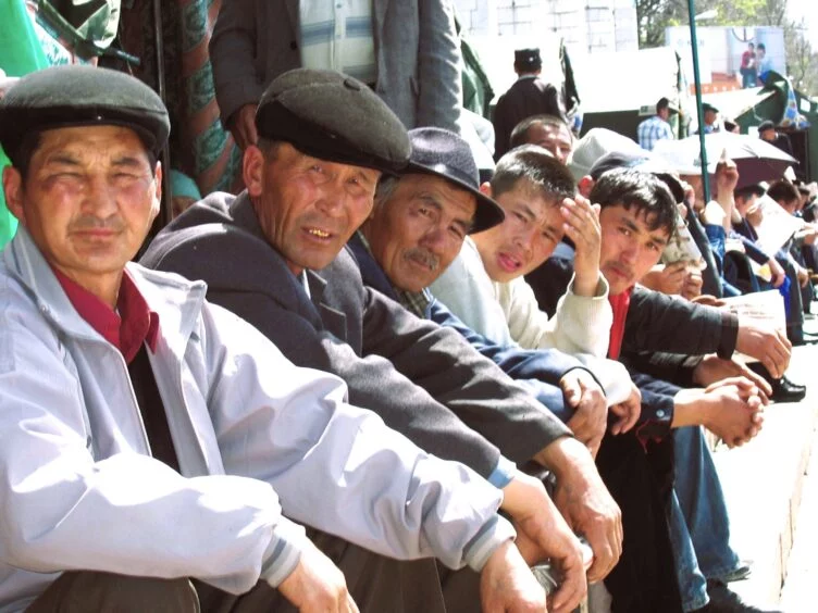 Kyrgyzstan cancels matronymic plans in blow to gender equality - изображение 1