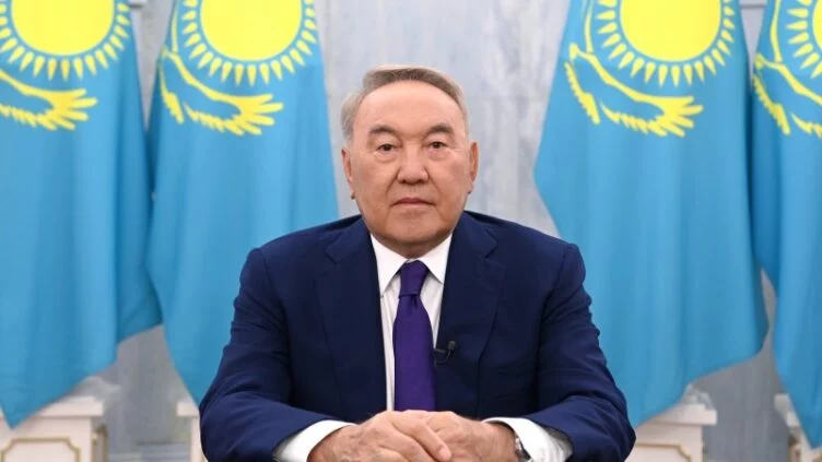 Здоровье Назарбаева вызвало интерес из-за отсутствия его соболезнований по трагедии на АМТ - изображение 1