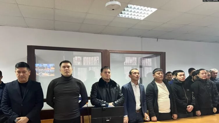 Экс-полицейских приговорили к 3–4 годам тюрьмы по делу о пытках - изображение 1