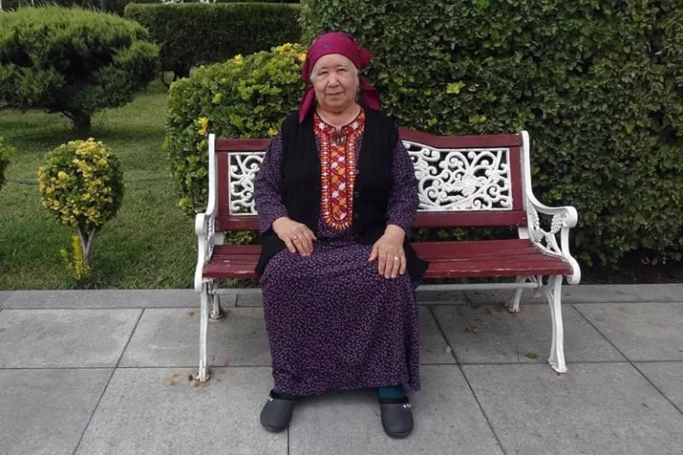 Turkmen activist barred from leaving country to get human rights award - изображение 1