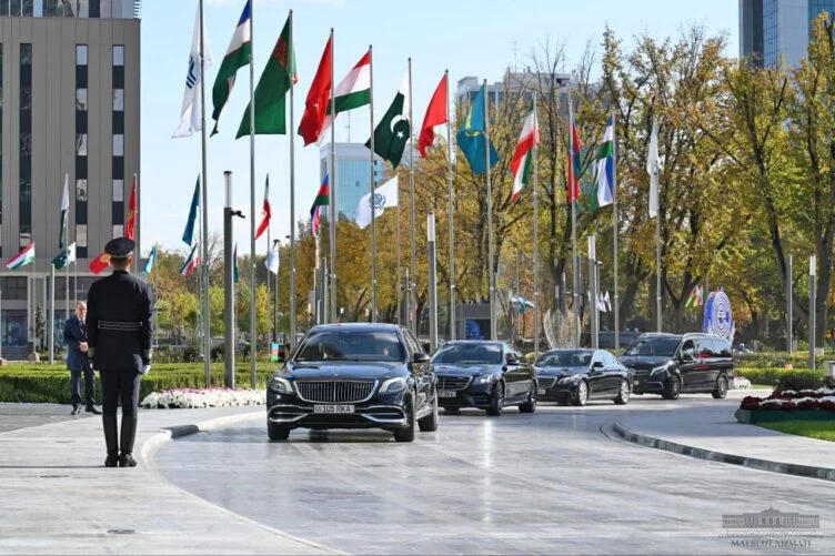 Western U-turn — everyone wants to be Central Asia’s friend - изображение 1