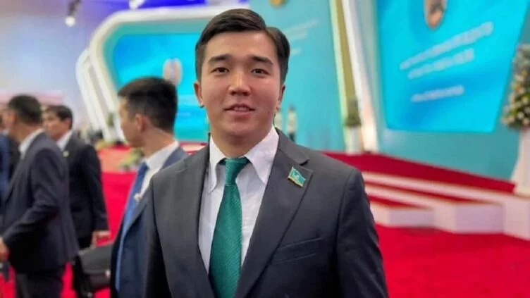 Петиция: Қазақстандықтар Мәди Ахметовтің отставкаға кетуін талап етті - изображение 1