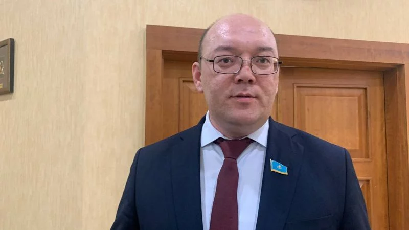 Изображение 1 для Как минимальная зарплата превратила казахстанцев в рабов