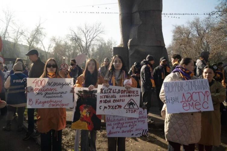 Петиция против бытового насилия создана не на той платформе — Минюст - изображение 1
