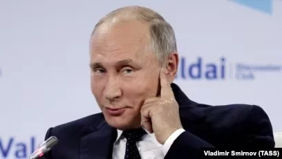 Опрос: 34% россиян считают страну «нестабильной и непредсказуемой» - изображение 1