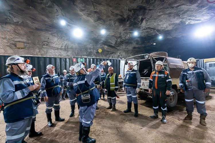 Глава православной церкви Казахстана освятил шахту «Казахмыса» после произошедших трагедий - изображение 1