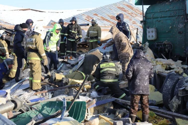 Найденный под завалами в Костанае мужчина, которого посчитали погибшим, оказался жив - изображение 1