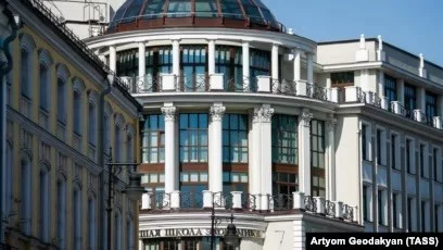 Российским абитуриентам запретили упоминать «иноагентов» на экзаменах - изображение 1