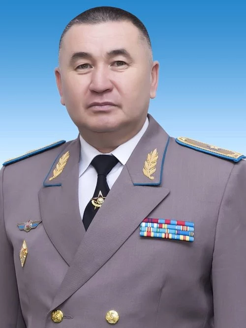 Президент Казахстана освободил от должности начальника Национального университета обороны и назначил нового - изображение 1