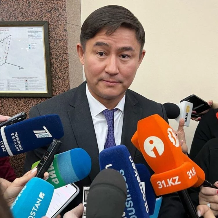 Изображение 1 для Азамат Ескараев переназначен министром юстиции