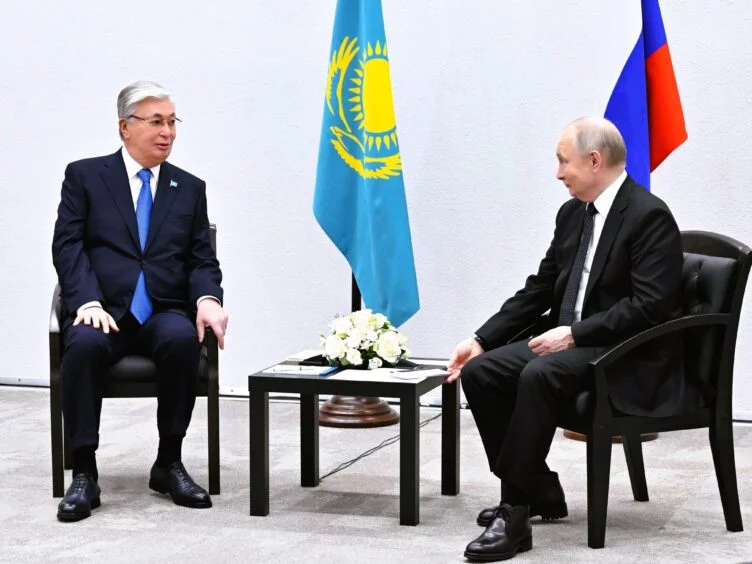 Central Asia can’t stand up to Putin. Neither can the West - изображение 1