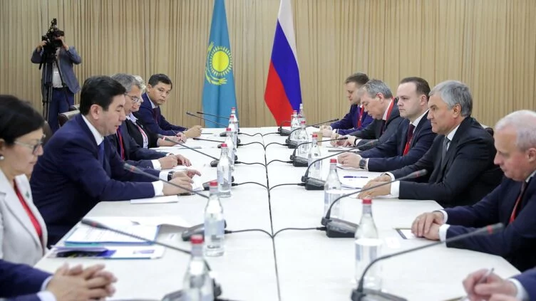 Ерлан Кошанов прибыл в Россию - изображение 1