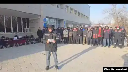 Объявивших голодовку безработных задержала полиция в Жанаозене. Судят более 70 человек - изображение 1
