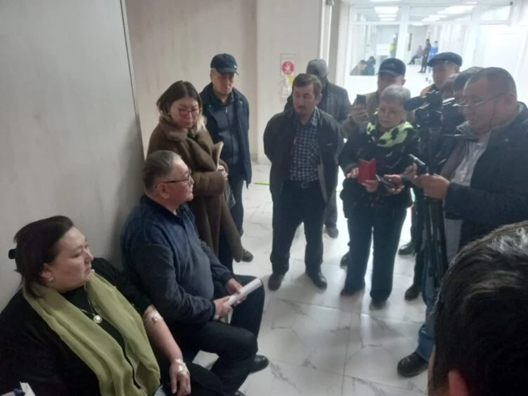 Рысбека Сарсенбайулы выпустили из реанимации - изображение 1