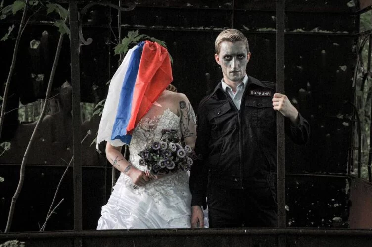 В России прошли массовые обыски, изъятия и допросы у художников - изображение 1