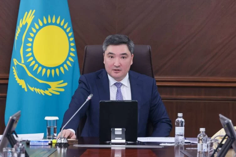 Бектенов поручил МЧС и региональным акиматам ежесуточно докладывать о ситуации с паводками в стране - изображение 1