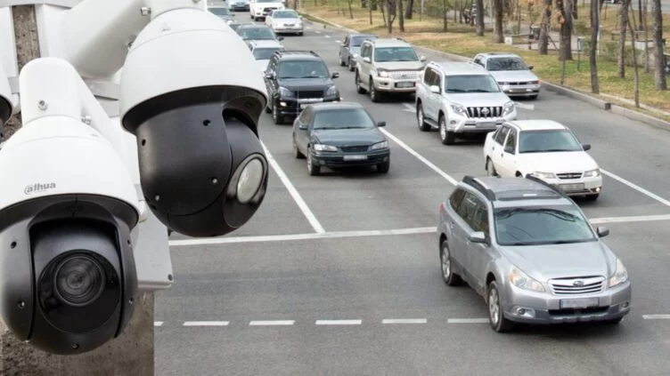 В Усть-Каменогорске автовладелец получил штраф из-за того, что «Сергек» не сменили на камерах часовой пояс - изображение 1