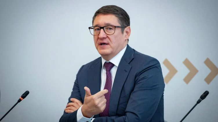 Изображение 1 для Министр энергетики признал осуществление реформы энергоснабжающей отрасли