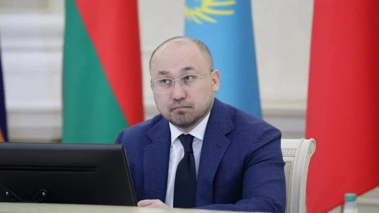 Даурен Абаев покинул пост заместителя генерального секретаря исполкома СНГ - изображение 1