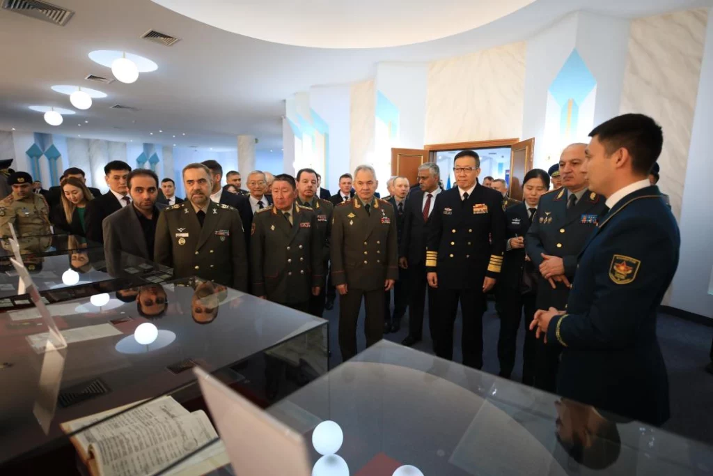 Изображение 2 для В Астане открылось совещание министров обороны государств-членов ШОС