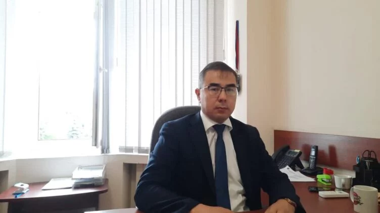 В Москве полицейские ворвались в квартиру дипломата из Кыргызстана - изображение 1