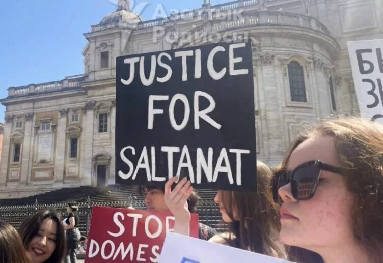 Митинги #заСалтанат прошли в Италии и Испании - изображение 1