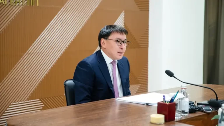 Трёхлетний мораторий на аукционы 5G: в АЗРК считают запрет ради катарского инвестора неконкурентным - изображение 1