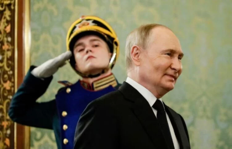 Источники сообщили о готовности Путина остановить войну на нынешних позициях - изображение 1