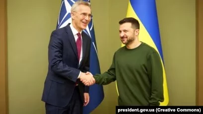 Столтенберг: у Украины должно быть право бить по РФ западным оружием - изображение 1