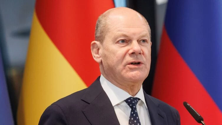 Шольц разрешил Украине бить немецким оружием по России     - изображение 1