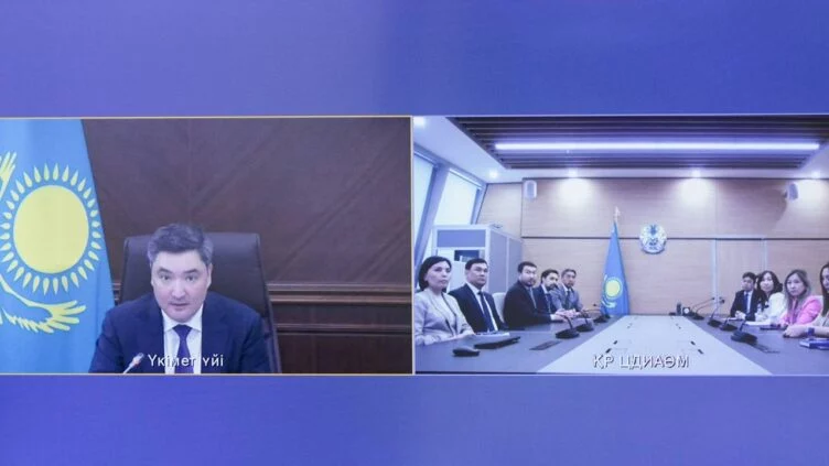 Изображение 1 для Бектенов дал поручения новому министру цифрового развития