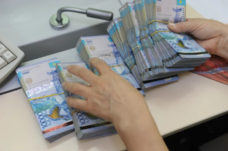 Изображение 1 для Активы на сумму свыше 325 млрд тенге обращены в пользу государства