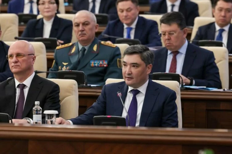 Депутаты раскритиковали ответы правительства на парламентские запросы - изображение 1