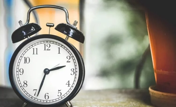 На рассмотрение петиции об отмене единого часового пояса имеется 40 дней — Серик Жумангарин - изображение 1