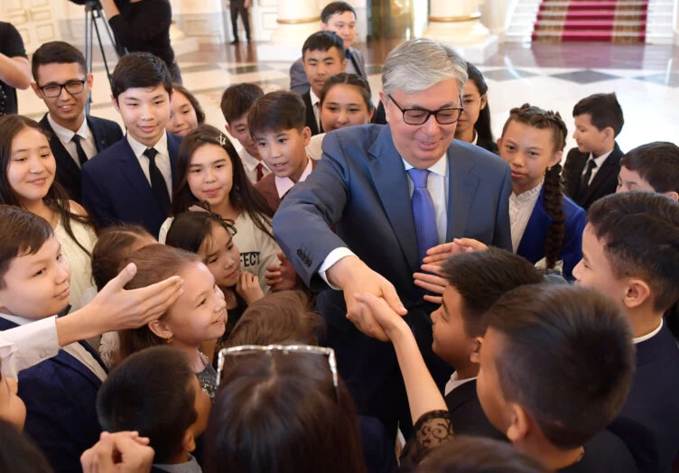 О необходимости прививать детям общенациональные ценности заявил Токаев - изображение 1