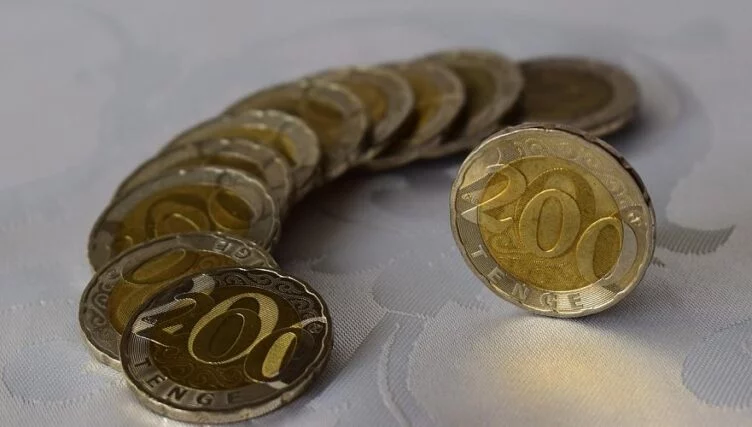 Сулейменов не склонен преувеличивать влияние антироссийских санкций на тенге - изображение 1