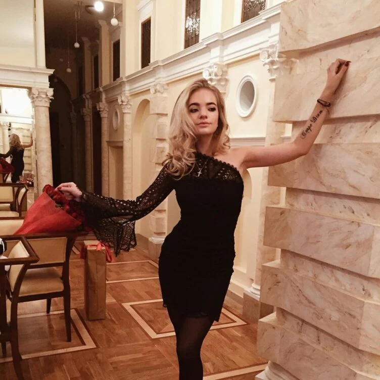 СМИ: Дочь пресс-секретаря Путина Елизавета Пескова получила ИИН в Казахстане - изображение 1