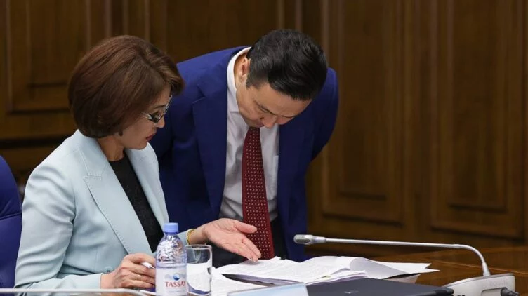 Изображение 1 для Госаудит системы ОСМС выявил двойные оплаты медуслуг, отсутствия лицензий, хроническое неосвоение средств Нацфонда и другие нарушения на 75 млрд тенге