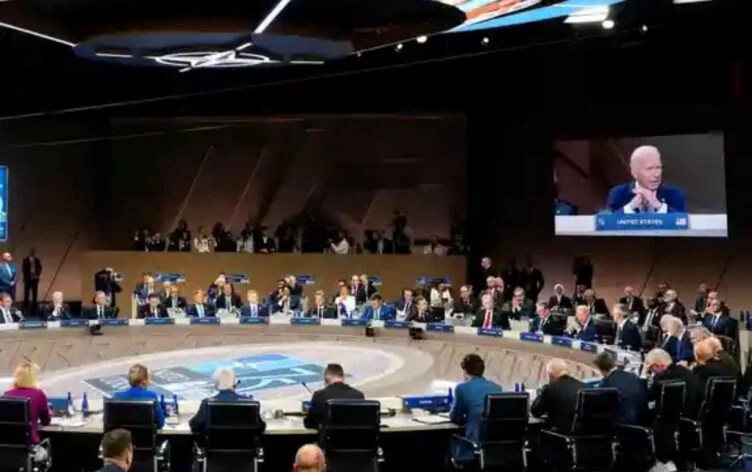 НАТО предоставит Украине военную помощь на 40 млрд евро - изображение 1