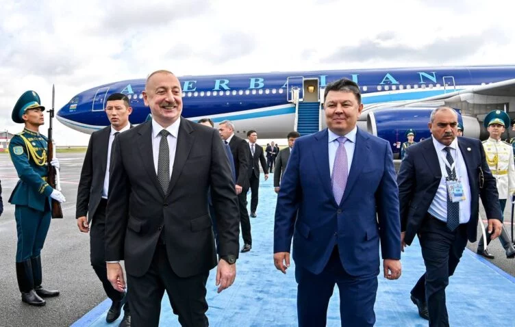 В Астану прибыл президент Азербайджана Ильхам Алиев - изображение 1