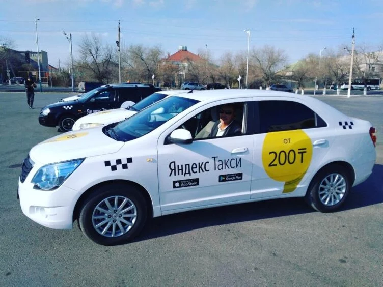 Автомобилям с правым рулем запретят таксовать в Казахстане - изображение 1