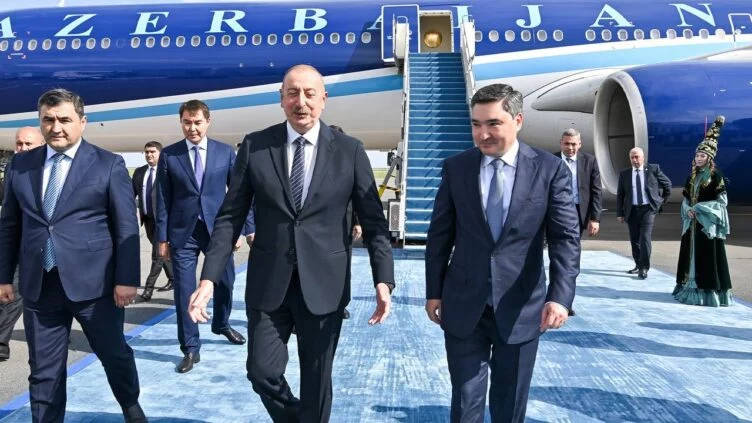 Президент Азербайджана Ильхам Алиев прибыл в Астану - изображение 1