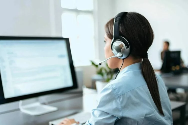 Call-центр открыли для абитуриентов, которые не смогли поступить в вузы на грант - изображение 1