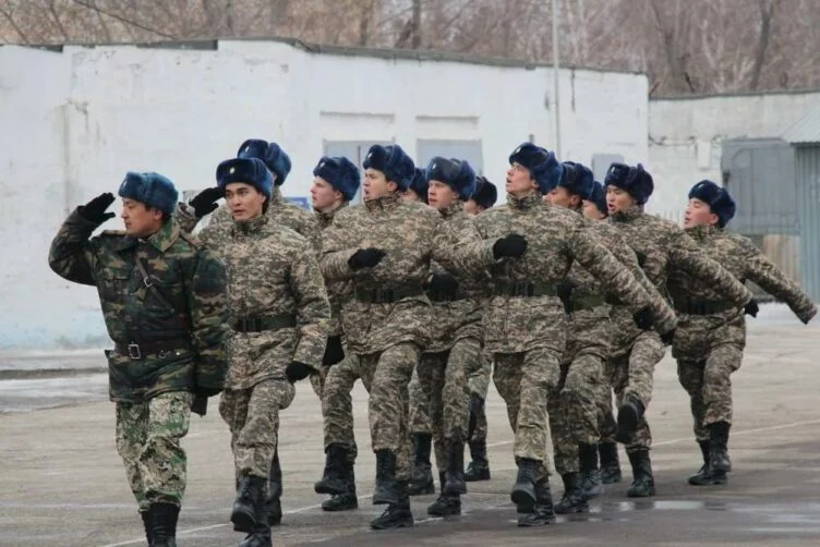 В Казахстане сократят сроки обучения в военно-технических школах - изображение 1