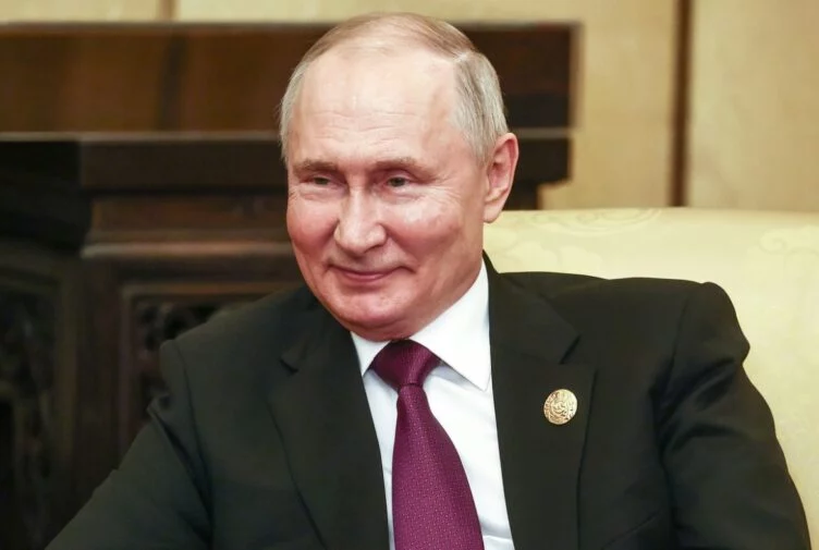 О помощниках Путина и «деструктивных идеологиях» Запада расскажут российским школьникам - изображение 1