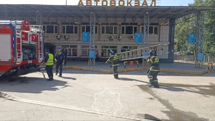 Пожар произошёл в здании автовокзала Усть-Каменогорска - изображение 1